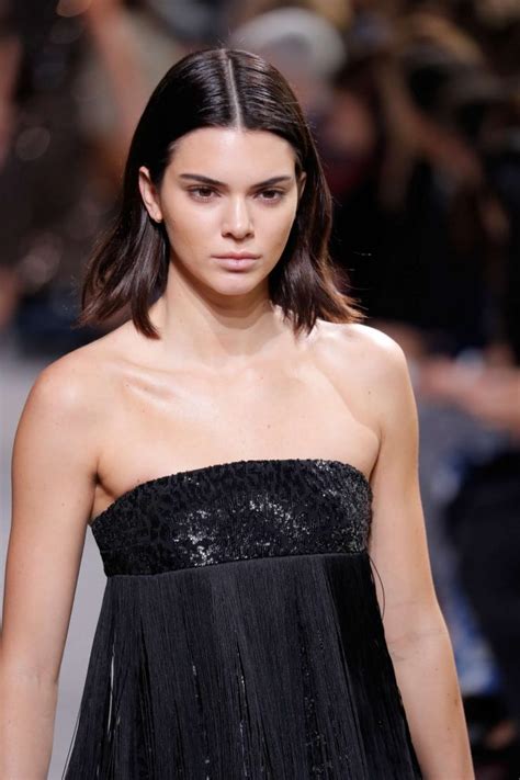 kendall jenner michael kors|Kendall Jenner Exudes Classic Hollywood Glam on NYFW .